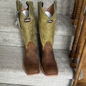 Ariat Men's Western Boots in Brown and Green